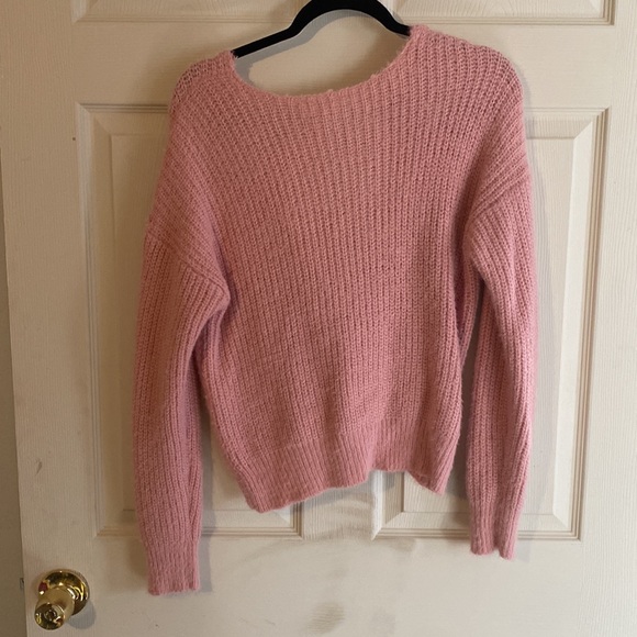 Cute pink sweater - Picture 2 of 4